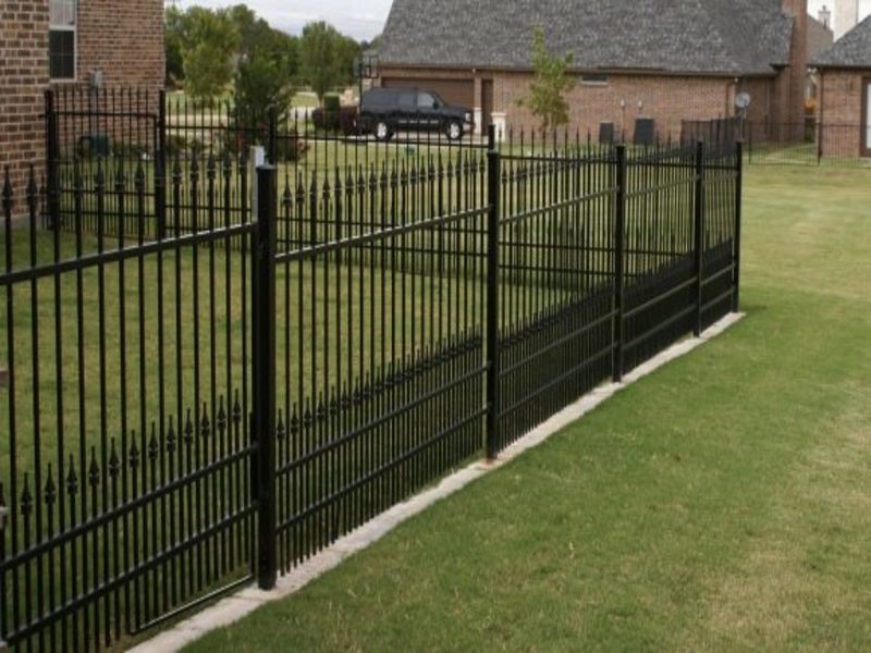example iron fence in Florida